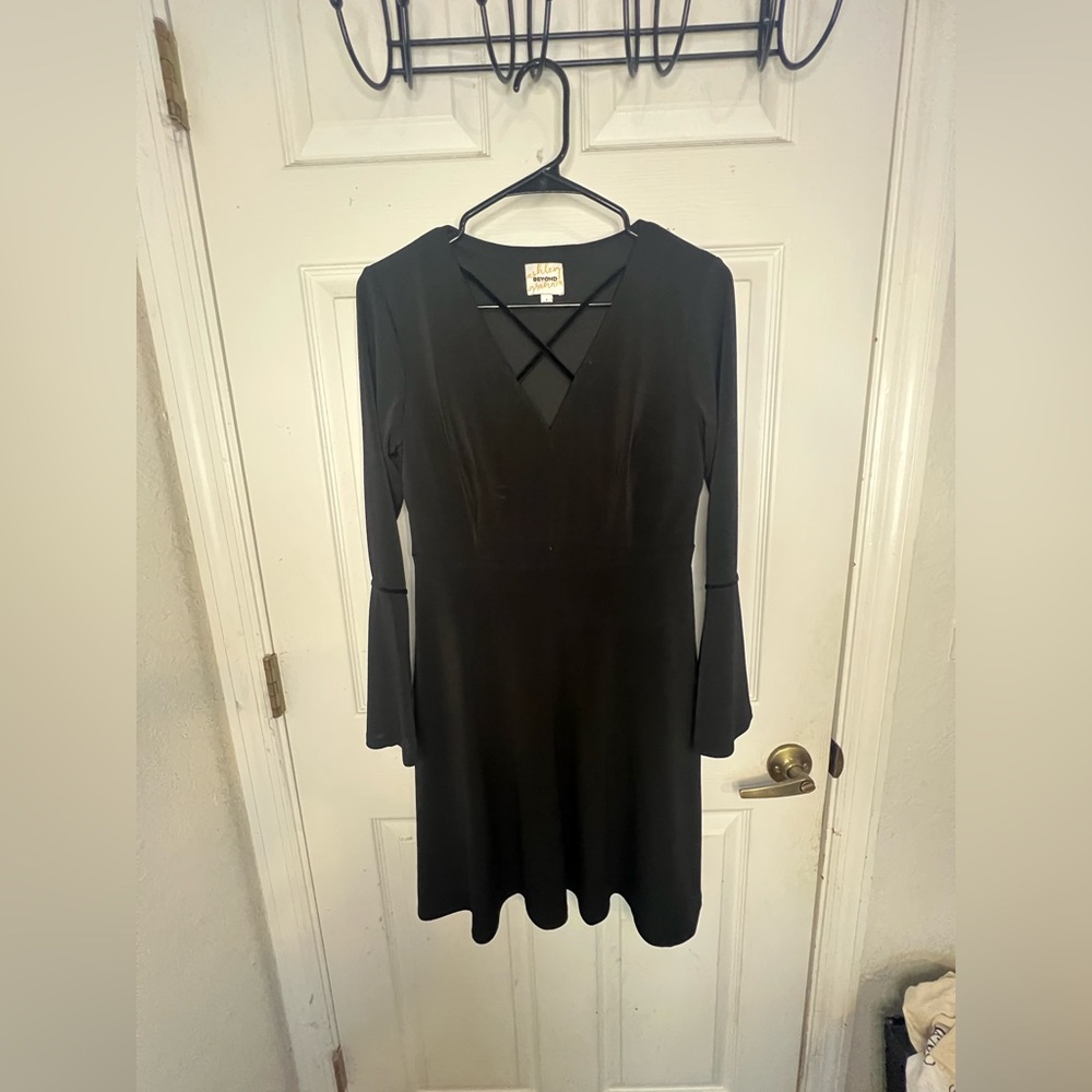 Ashley Graham Elegant Black Crisscross Long Sleeve Dress